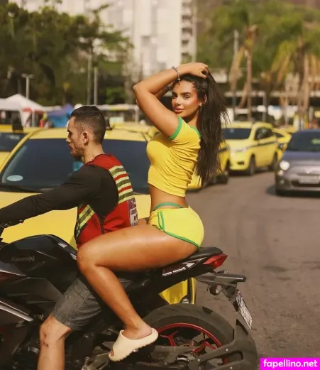 Isabella Duarte OnlyFans Thumbnail #dpQ4MbugWb