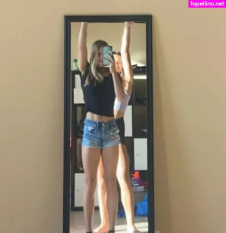 Isabella Ducharme OnlyFans Thumbnail #GdhaWJfAM6