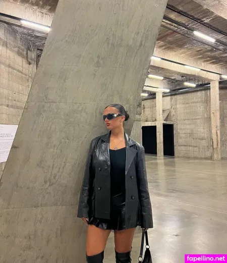 Isabella Evans OnlyFans Thumbnail #Mu1wV1pO77