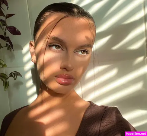 Isabella Evans OnlyFans Thumbnail #VAaTWapZMD