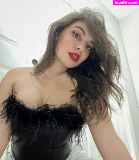 Isabella Gomez OnlyFans Thumbnail #dgI7lTfdmd