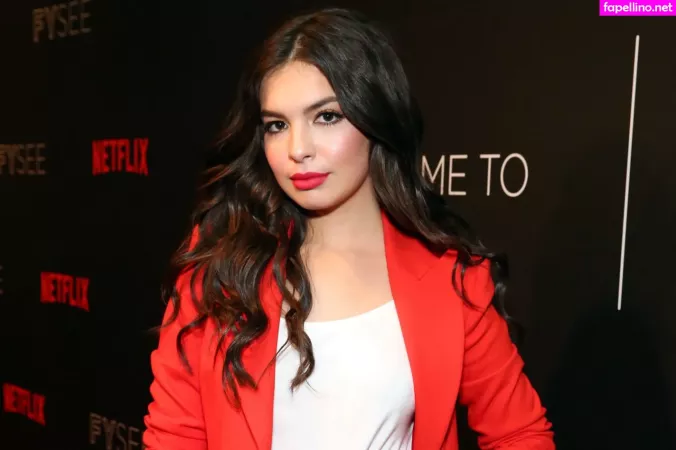 Isabella Gomez OnlyFans Thumbnail #hJG8IBmHj3