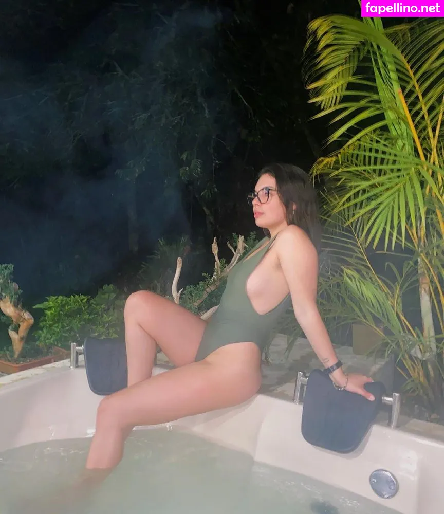 isabella.gomez, valeng222 Nude Leaked OnlyFans Photo #pi43Yf7Ctk