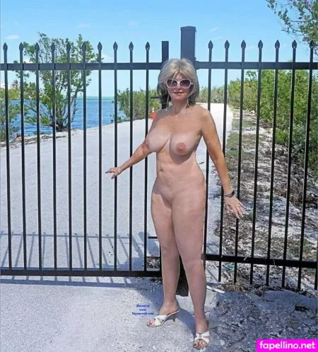 Isabella Kay OnlyFans Thumbnail #zYBS4c4XDr