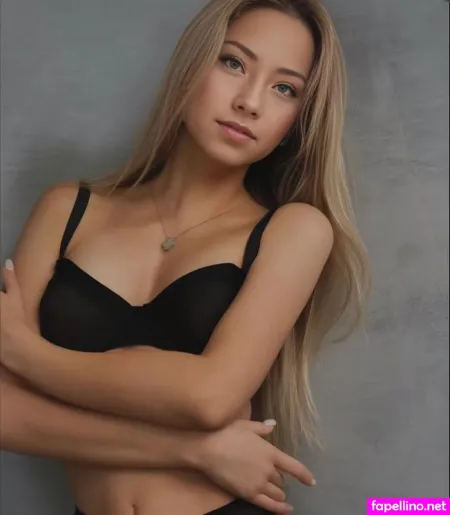 Isabella Kozlov OnlyFans Thumbnail #EGYXVLbOsu