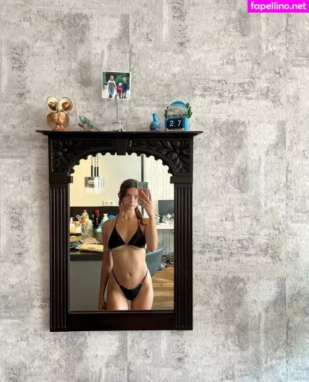 Isabella Kroon OnlyFans Thumbnail #l8HUuPq0OZ