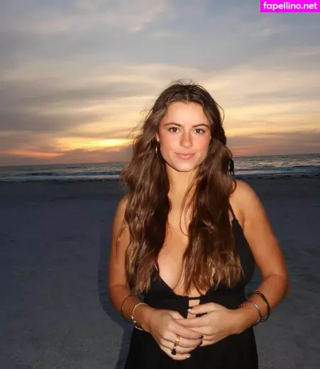 Isabella Lauren OnlyFans Thumbnail #a5cW9jvNBR