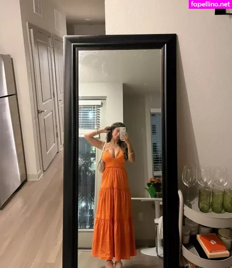 Isabella Lauren OnlyFans Thumbnail #dk4t2VFYlY