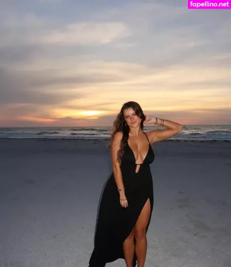 Isabella Lauren OnlyFans Thumbnail #rGW8T9uit6