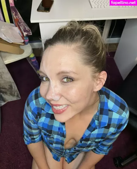 Isabella Lee OnlyFans Thumbnail #hp5t9zNKrj