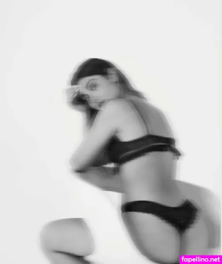 Isabella Londono OnlyFans Thumbnail #EwoEYb7J8J