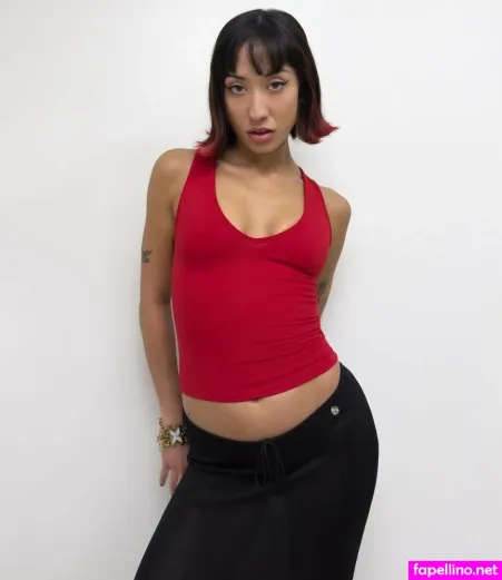 Isabella Lovestory OnlyFans Thumbnail #STLNGD3YpK