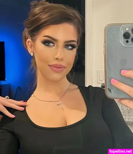 Isabella Maria Deluca OnlyFans Thumbnail #2f3TpP0YOi