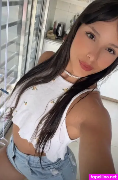 Isabella Mello OnlyFans Thumbnail #YZeQtVIElA