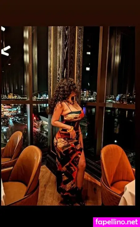 Isabella R OnlyFans Thumbnail #4YVzFmh60v