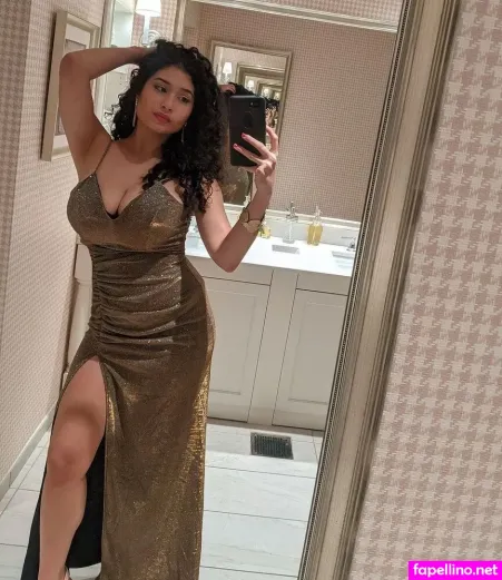 Isabella R OnlyFans Thumbnail #qYYnlNv5tG