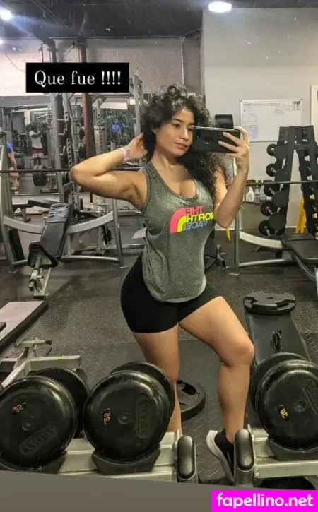 Isabella R OnlyFans Thumbnail #rV2sbIn2az