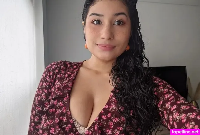 Isabella R OnlyFans Thumbnail #y1tJswMjRJ