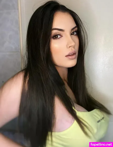 Isabella Rivas OnlyFans Thumbnail #KqBZFRQxRF