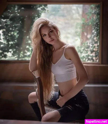 Isabella Spth OnlyFans Thumbnail #fFws8qElGX