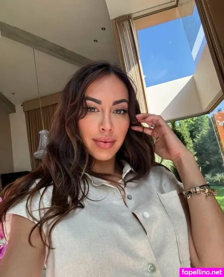 Isabellahart Vvip OnlyFans Thumbnail #zD8L0t2aFf