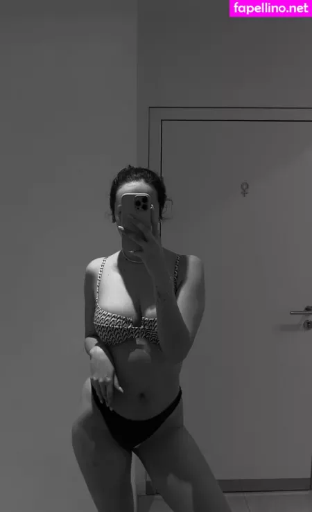 Isabellamour OnlyFans Thumbnail #Mpb4vuBAsO