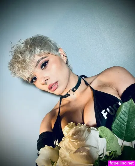 Isabellamout1 OnlyFans Thumbnail #7nWUcum0DN