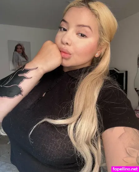 Isabellaperezz OnlyFans Thumbnail #rh3jXW63Ow