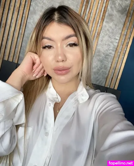 Isabellawhiite OnlyFans Thumbnail #NYK8U37pwv