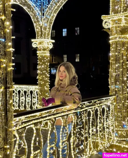 Isabelle Bloom Main Profile Photo