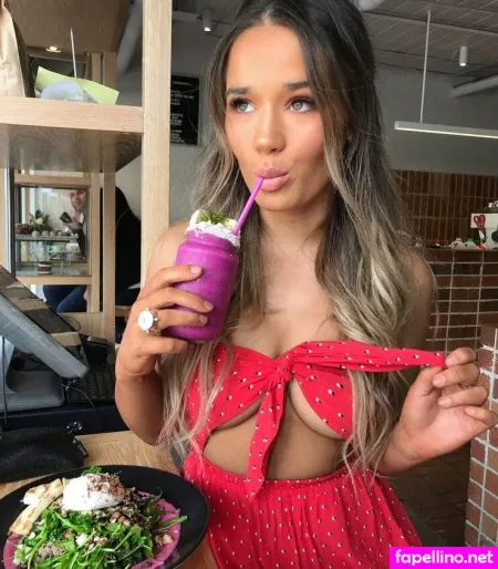 Isabelle Clarke OnlyFans Thumbnail #X3Lpv3XJJx