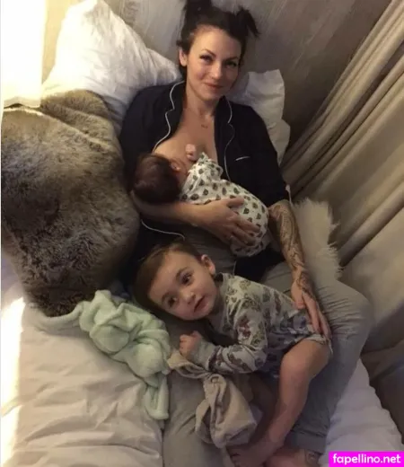 Isabelle Desjardins OnlyFans Thumbnail #0F4igKRLOh