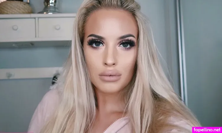 Isabelle Eriksen photo