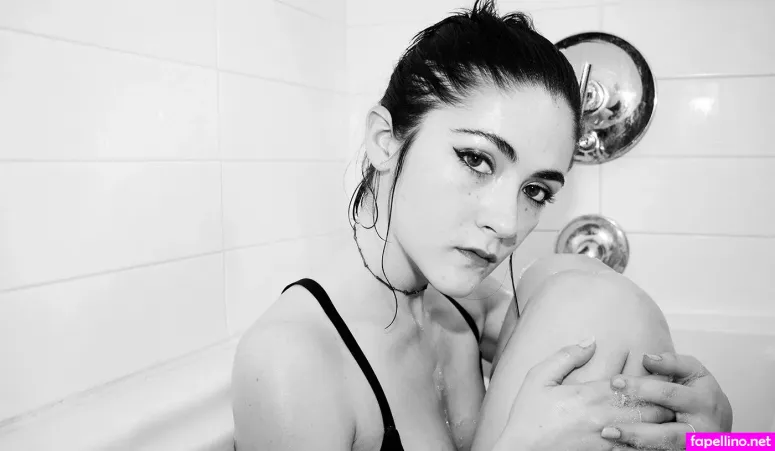 Isabelle Fuhrman OnlyFans Thumbnail #5qgKkDw323