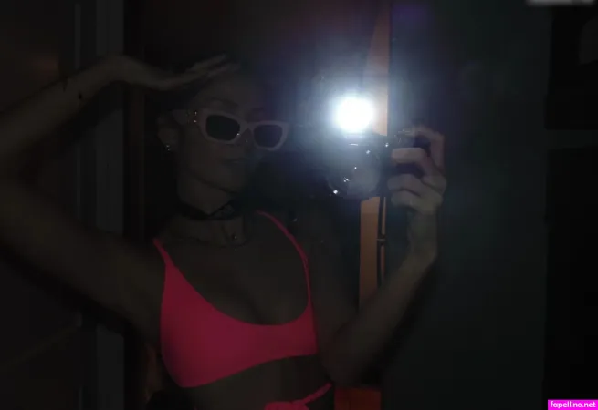 Isabelle Leblanc OnlyFans Thumbnail #8D5TsbXbFj