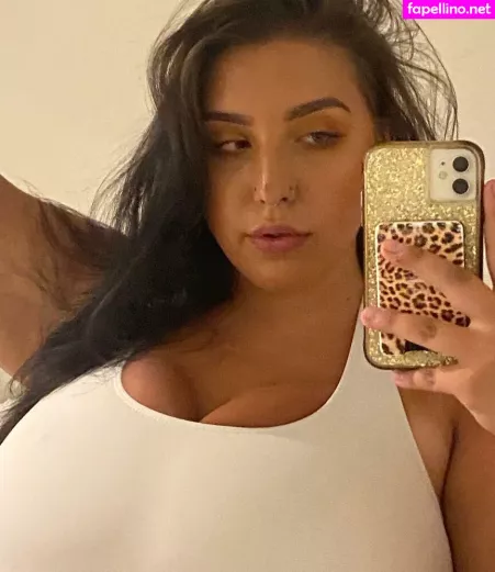 Isabelle Maltais OnlyFans Thumbnail #5vk0tiKry7