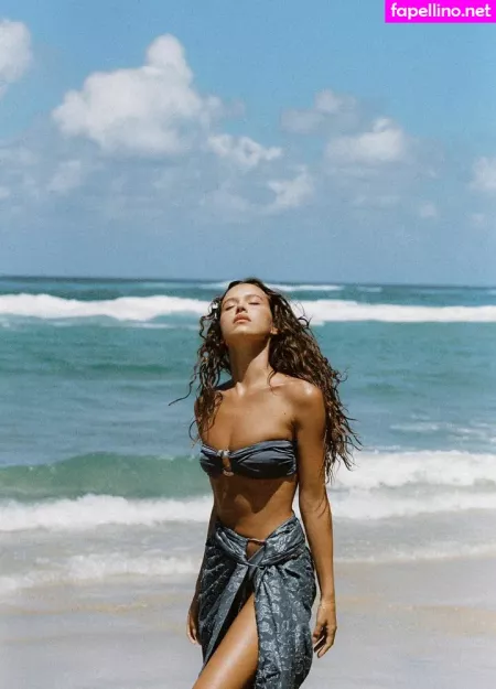 Isabelle Mathers OnlyFans Thumbnail #KhOzaznDBe