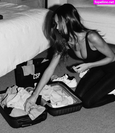 Isabelle Mathers OnlyFans Thumbnail #T7UoGMof5w