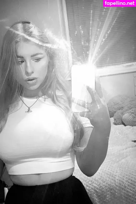 Isabelle Rose OnlyFans Thumbnail #sMm8MhQNkp