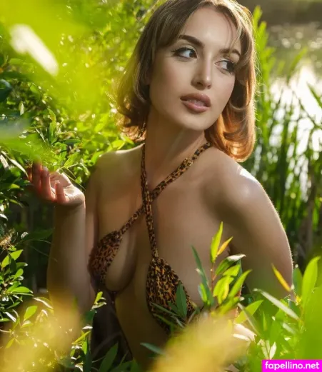 Isabelle Sky OnlyFans Thumbnail #60dHWHcw0G