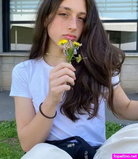 Isabelle Stoll OnlyFans Thumbnail #LaVx4tJSsg