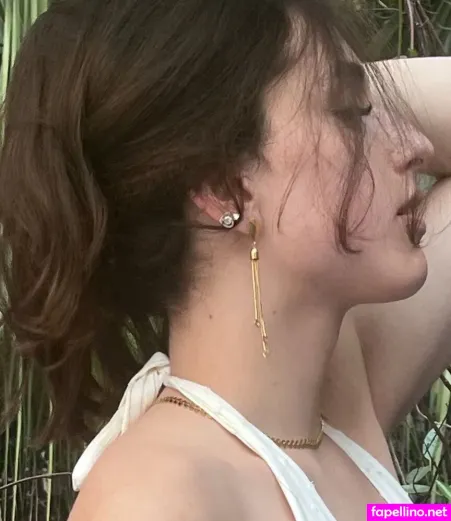 Isabelle Stoll OnlyFans Thumbnail #YJfIlnE243