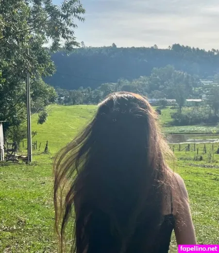 Isabelle Stoll OnlyFans Thumbnail #eNG6Ff72wh