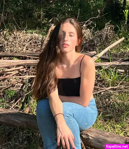 Isabelle Stoll OnlyFans Thumbnail #kB1BV8rqKY