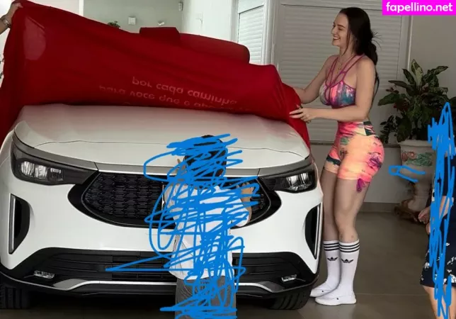 Isabelle Tramontini OnlyFans Thumbnail #VAPAX9G4gQ