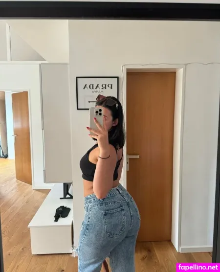 Isabellebraun OnlyFans Thumbnail #mQ0fvtUpoQ