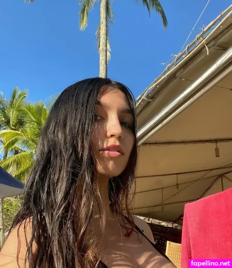 Isabelli Fontineli Main Profile Photo