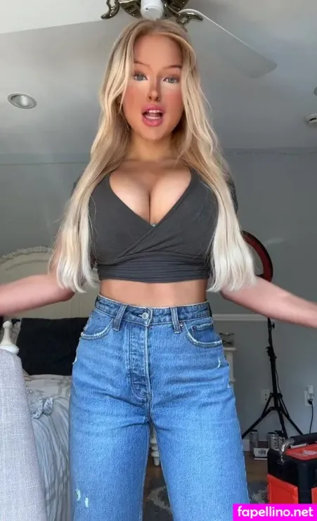 Isadora Maksym OnlyFans Thumbnail #VBaS9fwftc