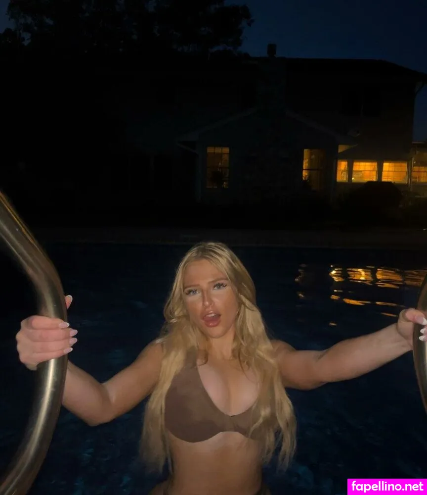 isadoramaksym Nude Leaked OnlyFans Photo #akK5pat484