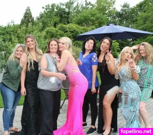 Isadora Maksym OnlyFans Thumbnail #bXrlLMpFzz